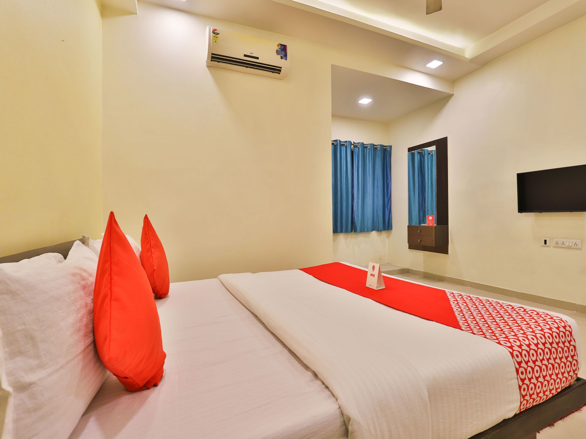 Oyo 6684 Hotel Park Sangam Ахмедабад Екстер'єр фото